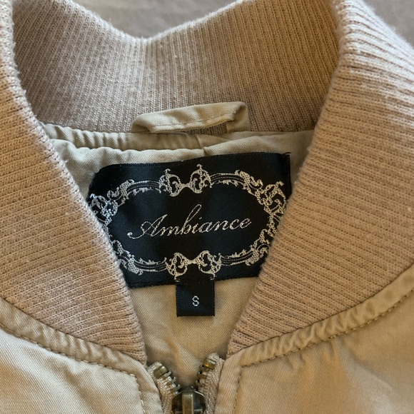 Light jacket - Picture 2 of 3